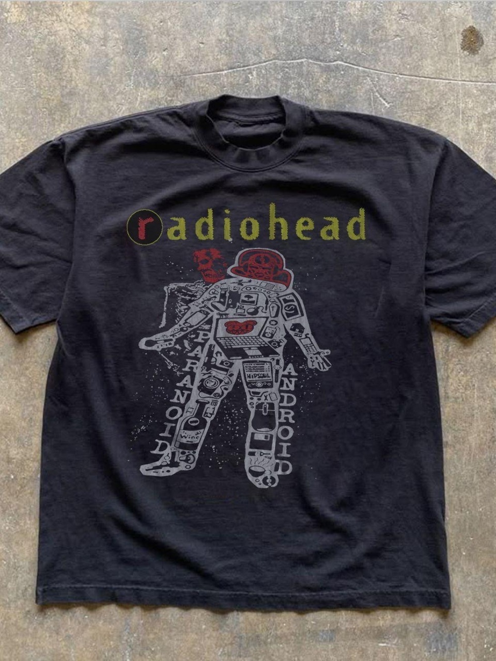 Gildan Black Radiohead Graphic Tee with Gray Robot Design